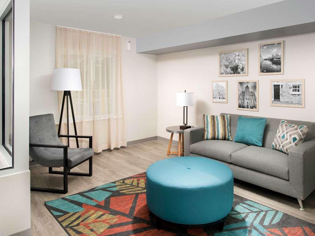 Woodspring Suites Houston 288 South Medical Center Dalaman gambar